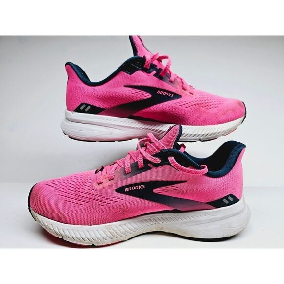 Brooks Women 9 Comfort Shoe - Picture 9 of 10